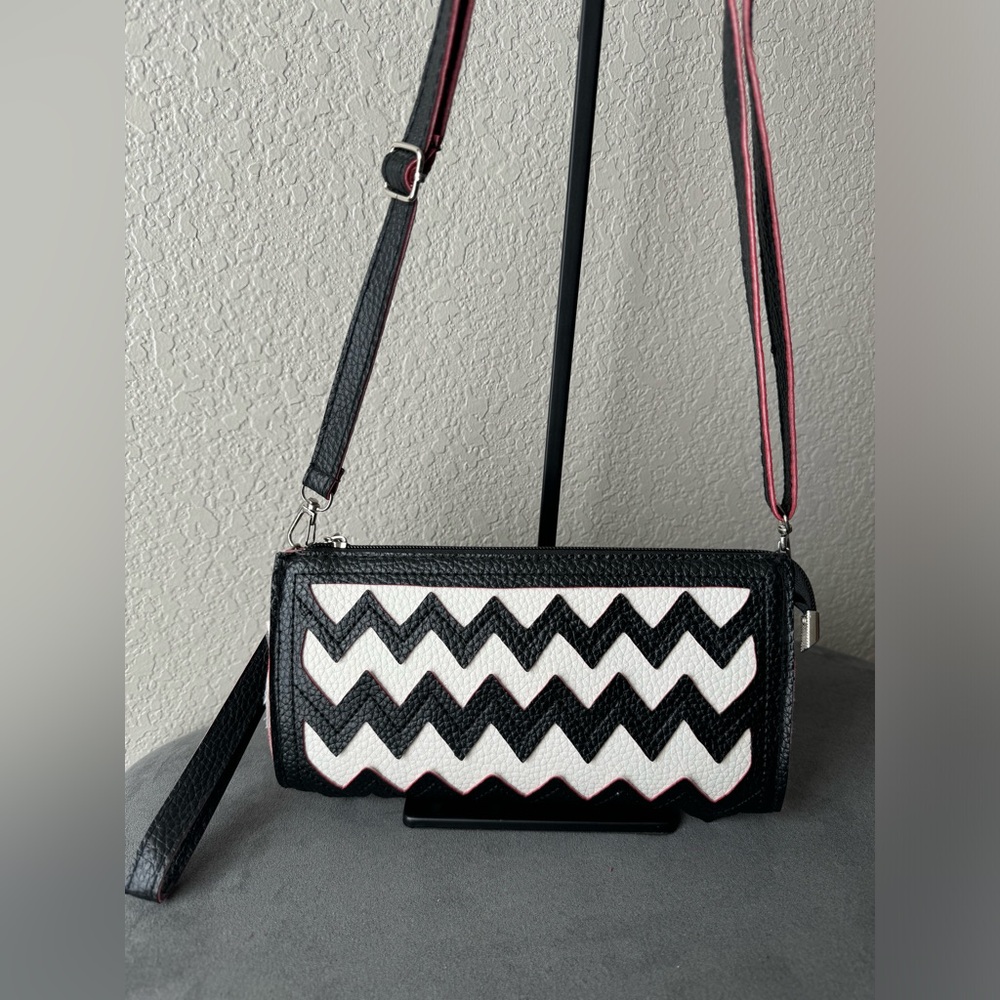 Black and White Chevron Crossbody Purse